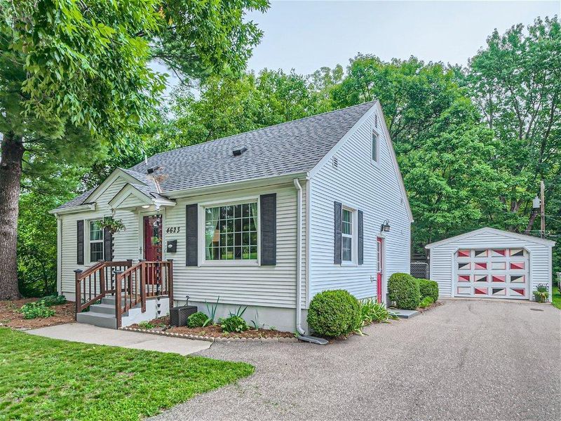 4623 Ivanhoe Pl, Columbia Heights, MN 55421