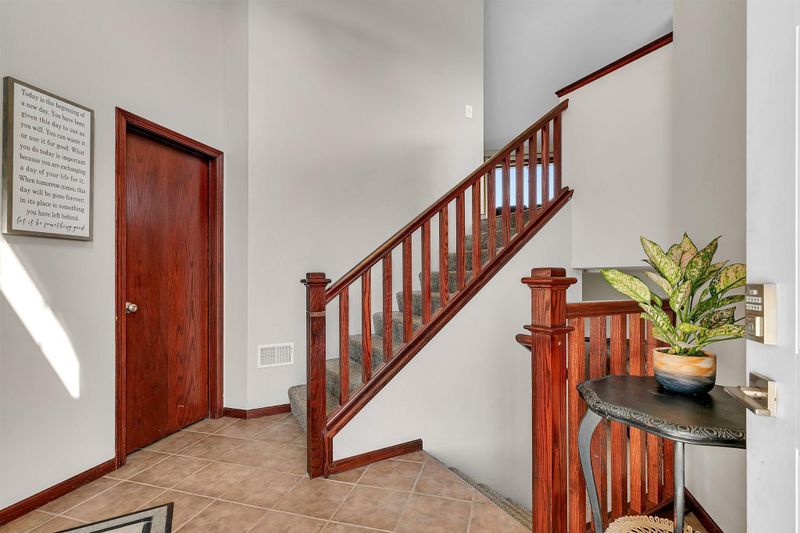 109 Lone Ridge Ln, Foley, MN 56329