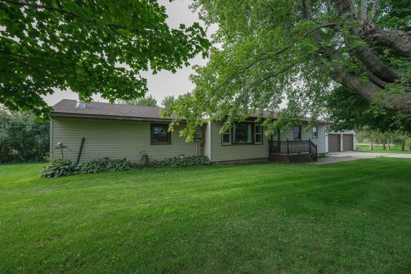 13572 330th Ave, Waseca, MN 56093