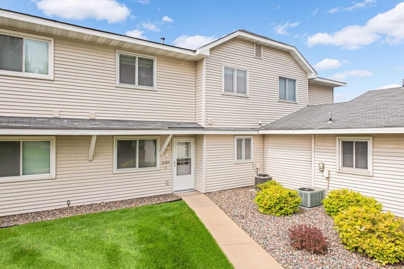 11185 Drake St NW, Coon Rapids, MN 55433