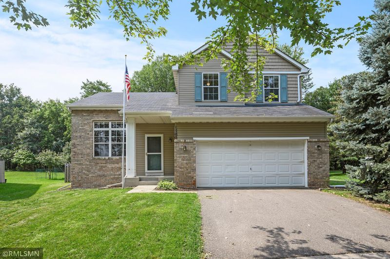 1700 Fair Oaks Dr, White Bear Lake, MN 55110