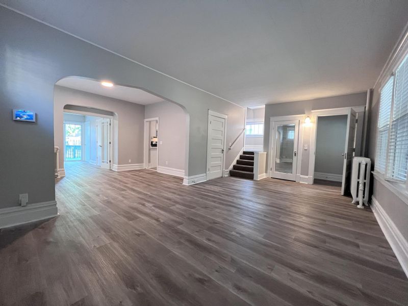 832 Aurora Ave, Saint Paul, MN 55104