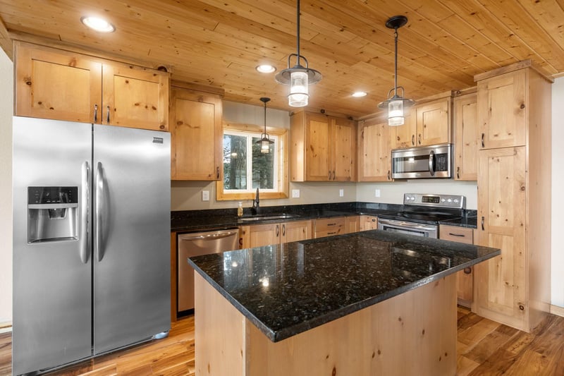 16894 Edgewater Rd Ne Branch, Pine City, MN 55063