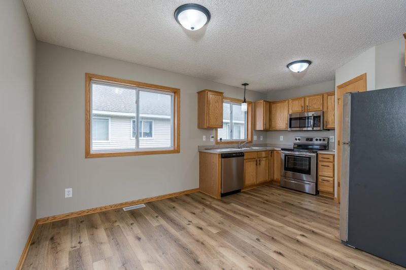 129 Tanager Pa, Mankato, MN 56001