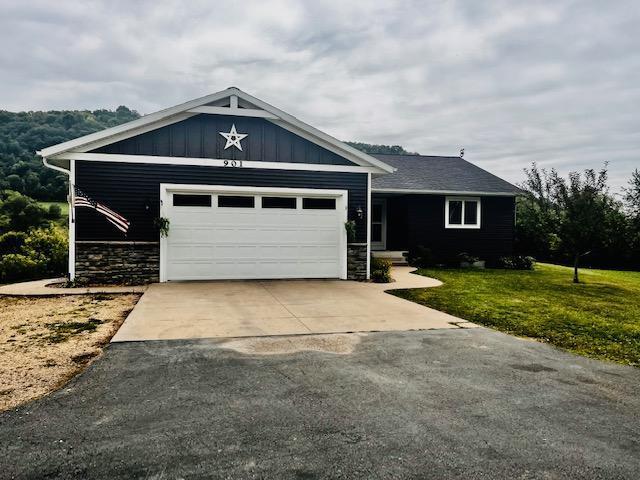 901 Brook St, Brownsville, MN 55919