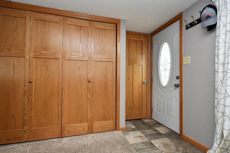617 W King St, Winona, MN 55987