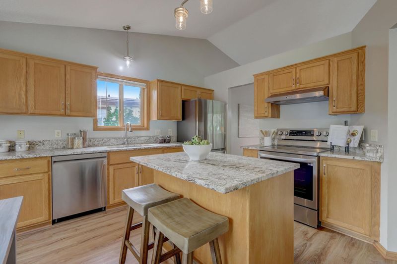 4707 Perry Ave N, Crystal, MN 55429