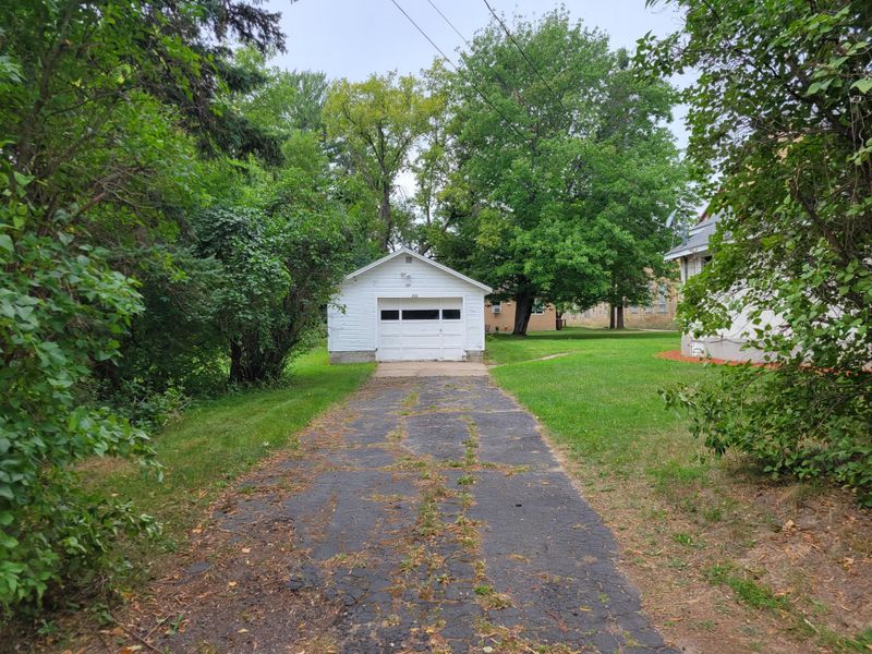 302 SE 15th St, Brainerd, MN 56401