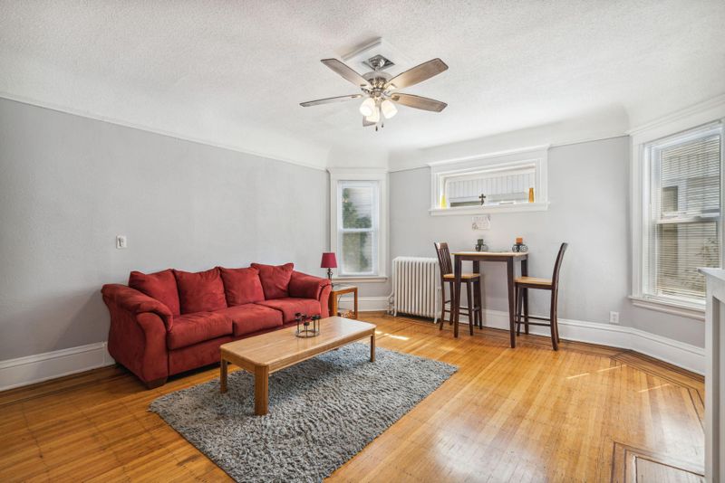 1819 Bryant Ave N, Minneapolis, MN 55411