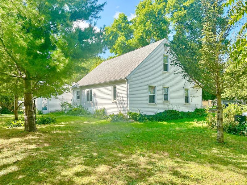 510 N Elm St, Bricelyn, MN 56014