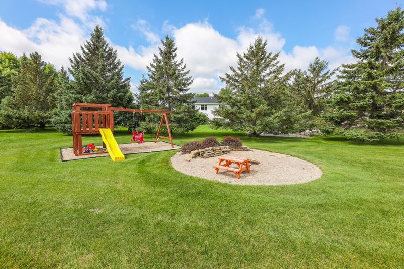 1840 Ridgewood Dr NW, Alexandria, MN 56308