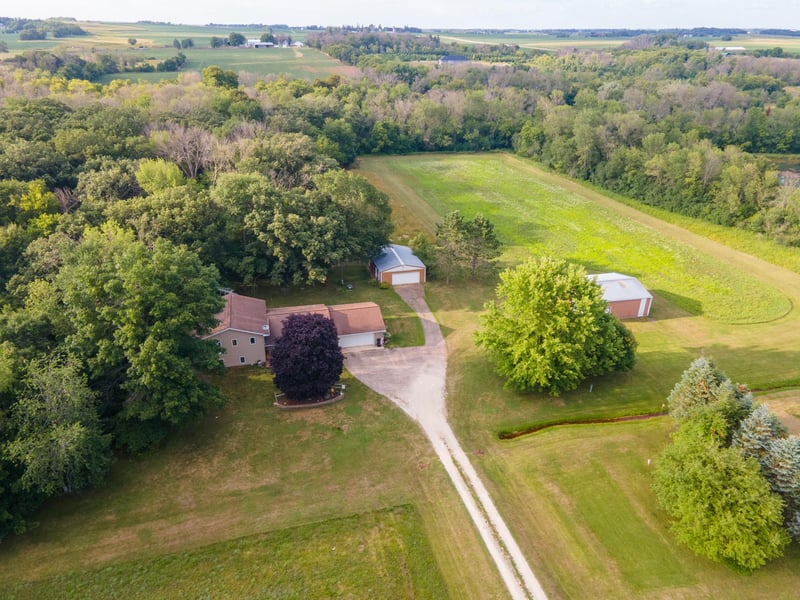 25714 720th St, Hayfield, MN 55940