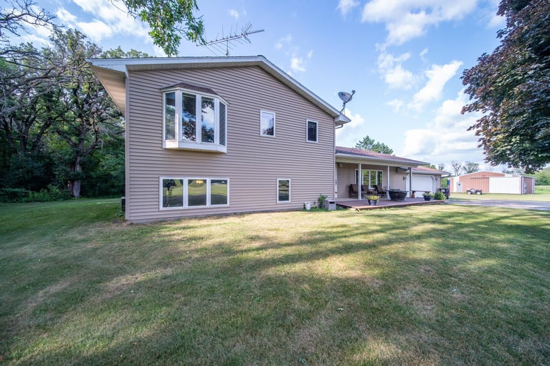 25714 720th St, Hayfield, MN 55940