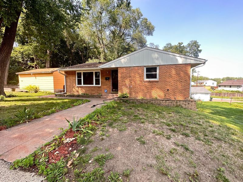 337 Arlington Ave W, Saint Paul, MN 55117
