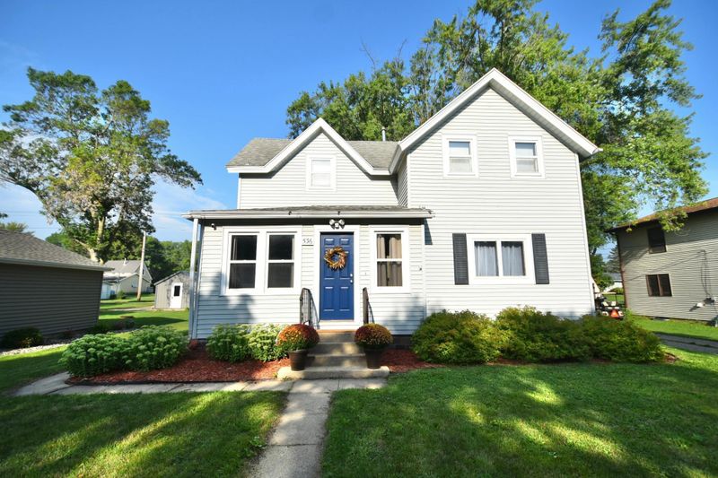 536 Main St, Wanamingo, MN 55983