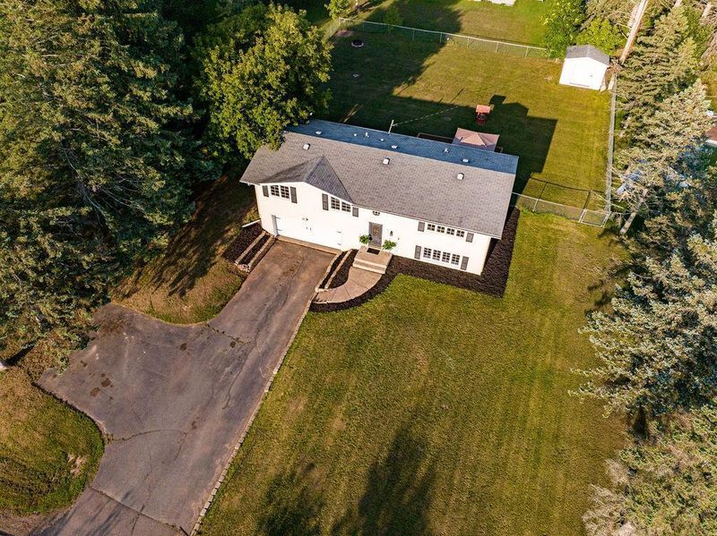 10 Hillside Rd, Esko, MN 55733