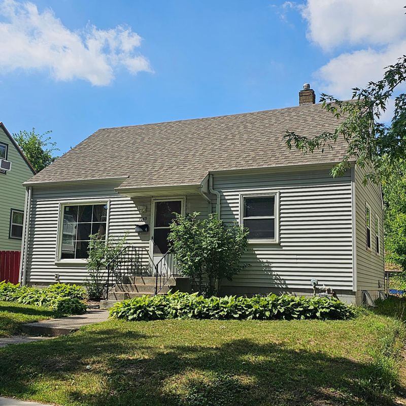 1043 Loeb St, Saint Paul, MN 55117