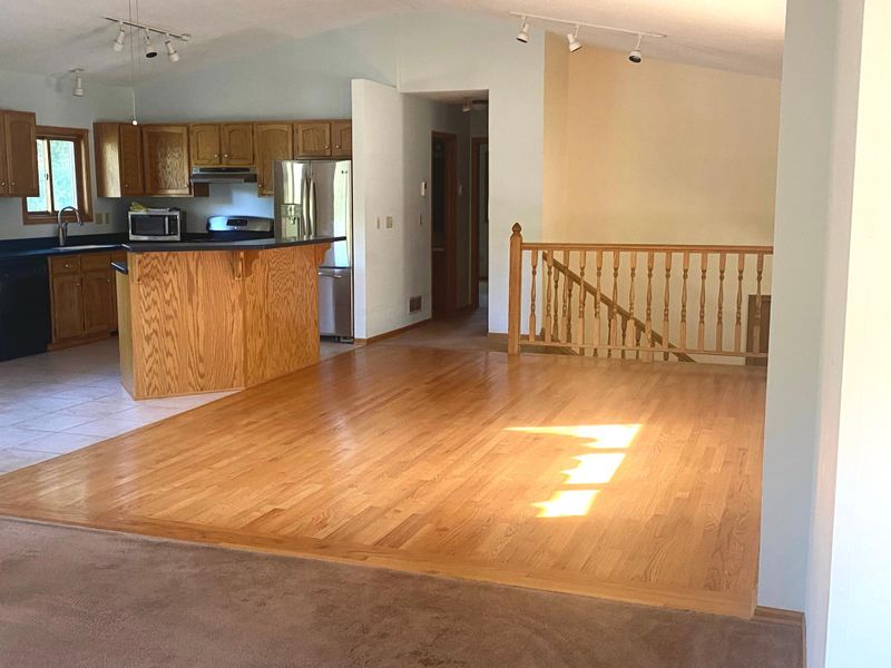 6135 Church Rd, Excelsior, MN 55331