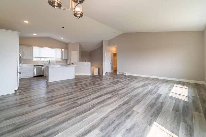 1320 Whiting Rd NW #37, Bemidji, MN 56601