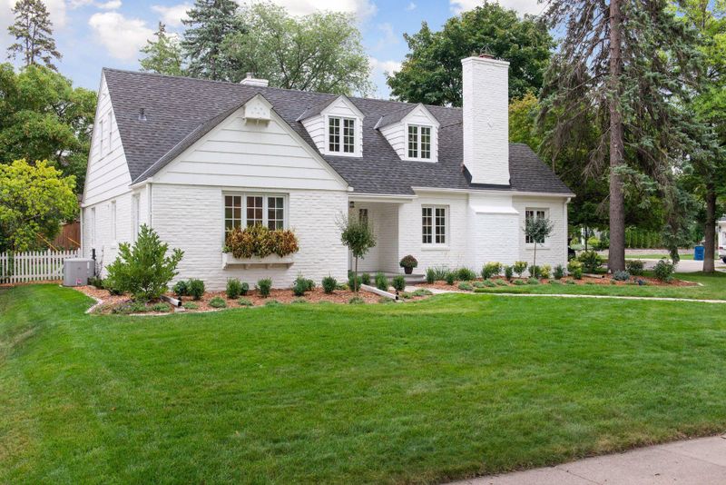 4633 Bruce Ave, Edina, MN 55424
