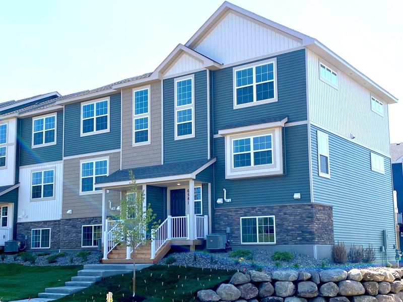 6581 Hinterland Trl S, Cottage Grove, MN 55016