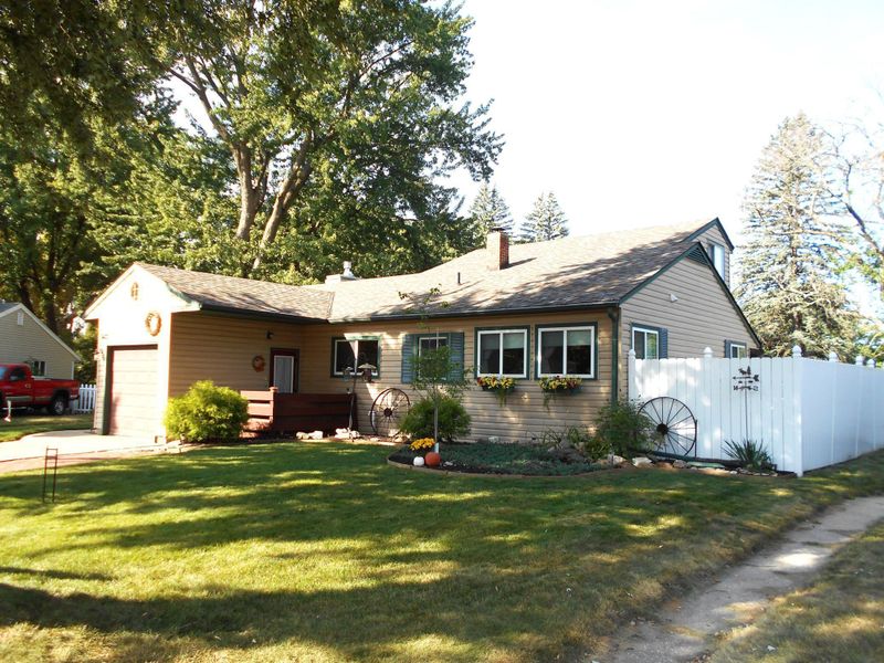 1403 Durand Ct SE, Rochester, MN 55904