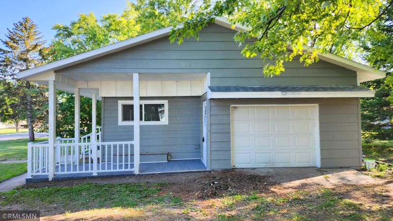 552 2nd St NW, Buffalo Lake, MN 55314