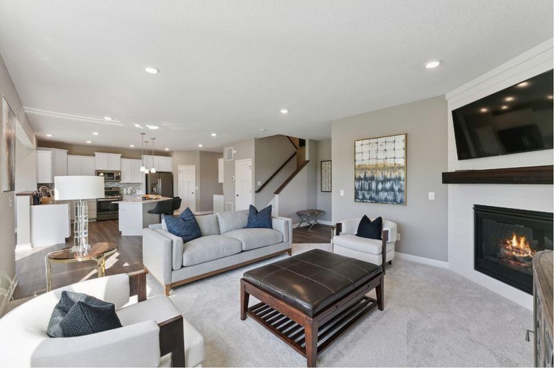 573 Heartland Dr, Delano, MN 55328