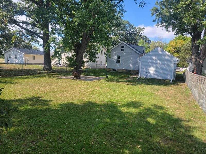 1006 NE 15th Ave, Austin, MN 55912