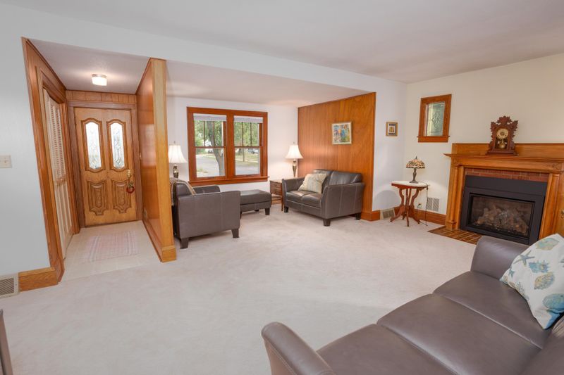 821 14th Ave S, Saint Cloud, MN 56301