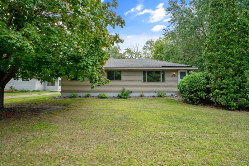 8455 Groveland Rd, Mounds View, MN 55112