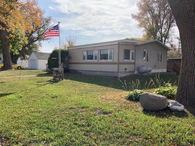101 E 2nd St, Cyrus, MN 56323