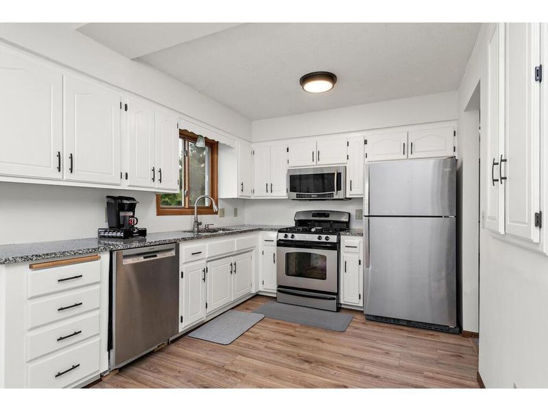 11765 Marigold St NW, Coon Rapids, MN 55433