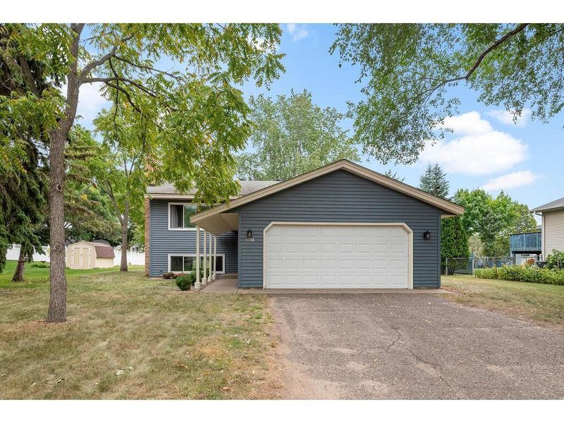 11765 Marigold St NW, Coon Rapids, MN 55433