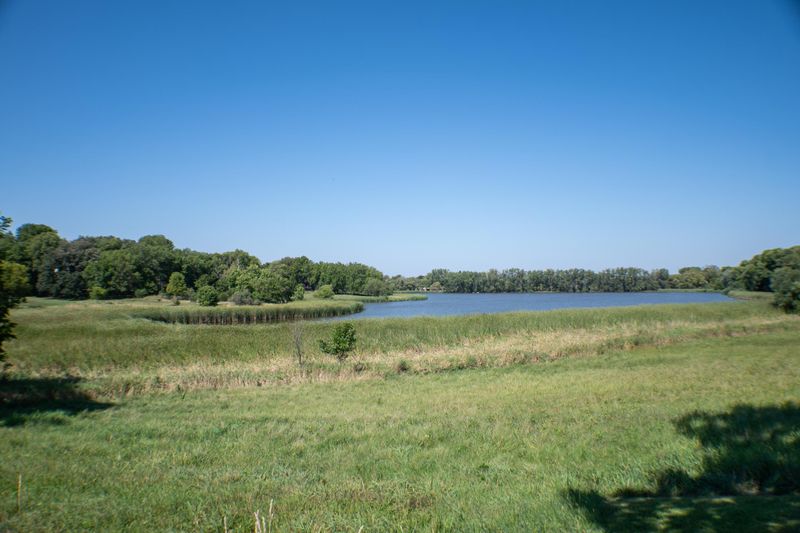 207 Stade Ln, Fairmont, MN 56031