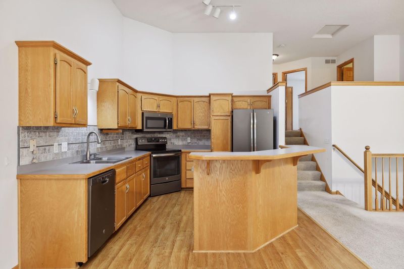 22403 Evergreen Cir, Forest Lake, MN 55025