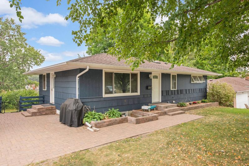 3317 74th St E, Inver Grove Heights, MN 55076