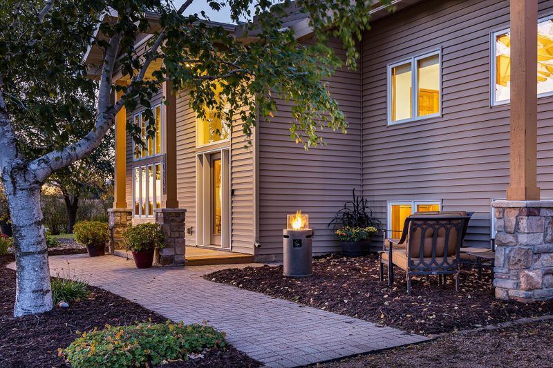 10860 County Road 43, Chaska, MN 55318