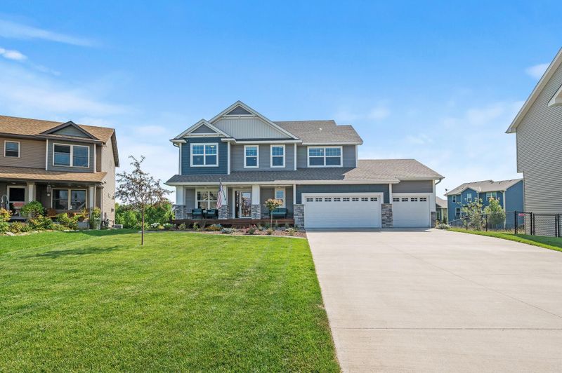 7126 208th Pl N, Forest Lake, MN 55025