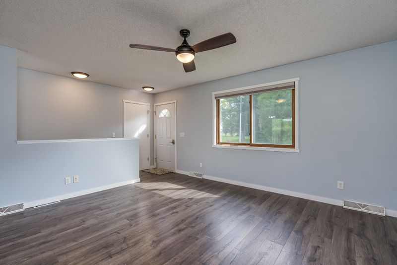 103 7th St S, Mountain Lake, MN 56159