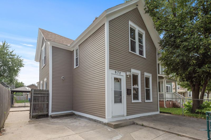 672 Blair Ave, Saint Paul, MN 55104