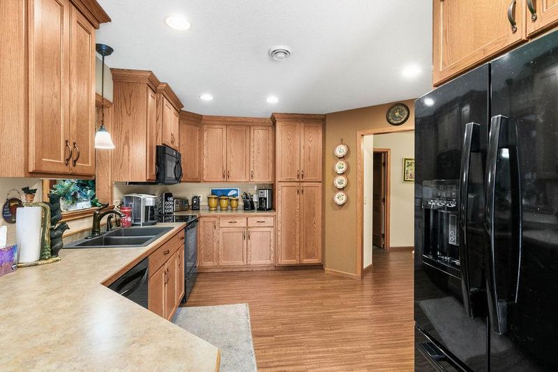 14893 Eagle Dr, Little Falls, MN 56345