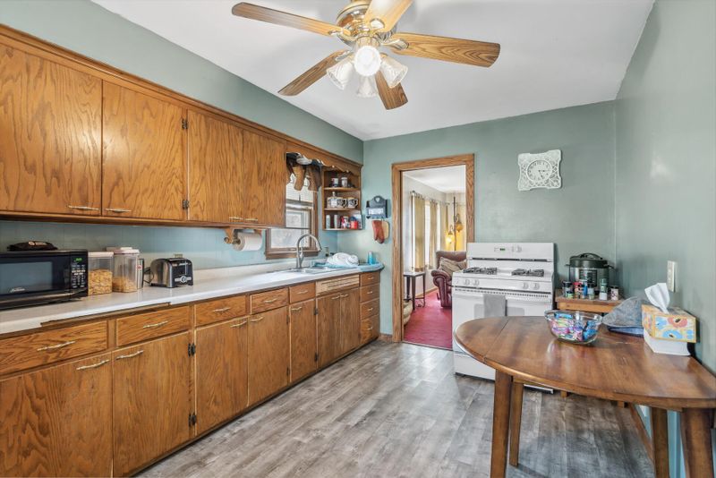 1059 6th Ave S, South Saint Paul, MN 55075