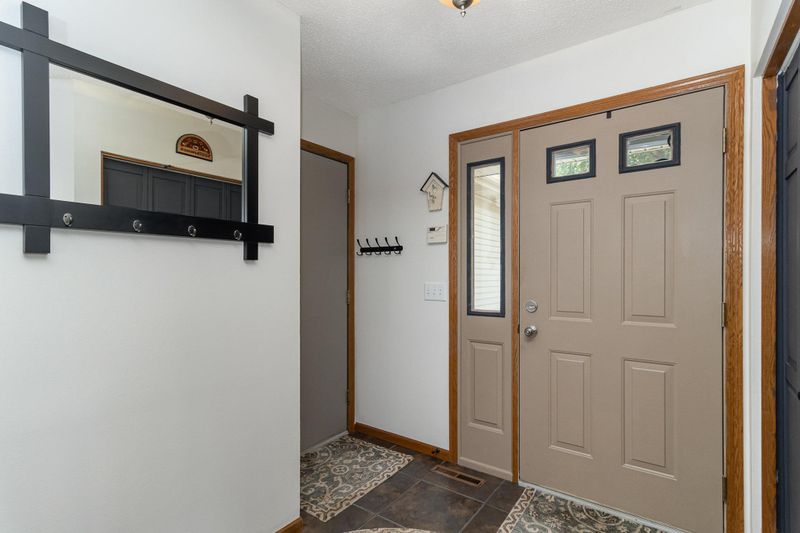 9822 85th St S, Cottage Grove, MN 55016