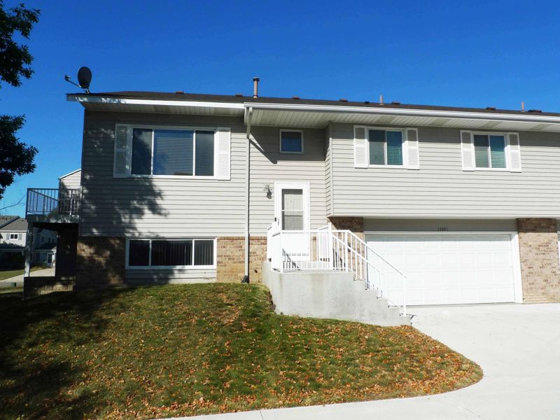 15801 Gooseberry Way, Apple Valley, MN 55124