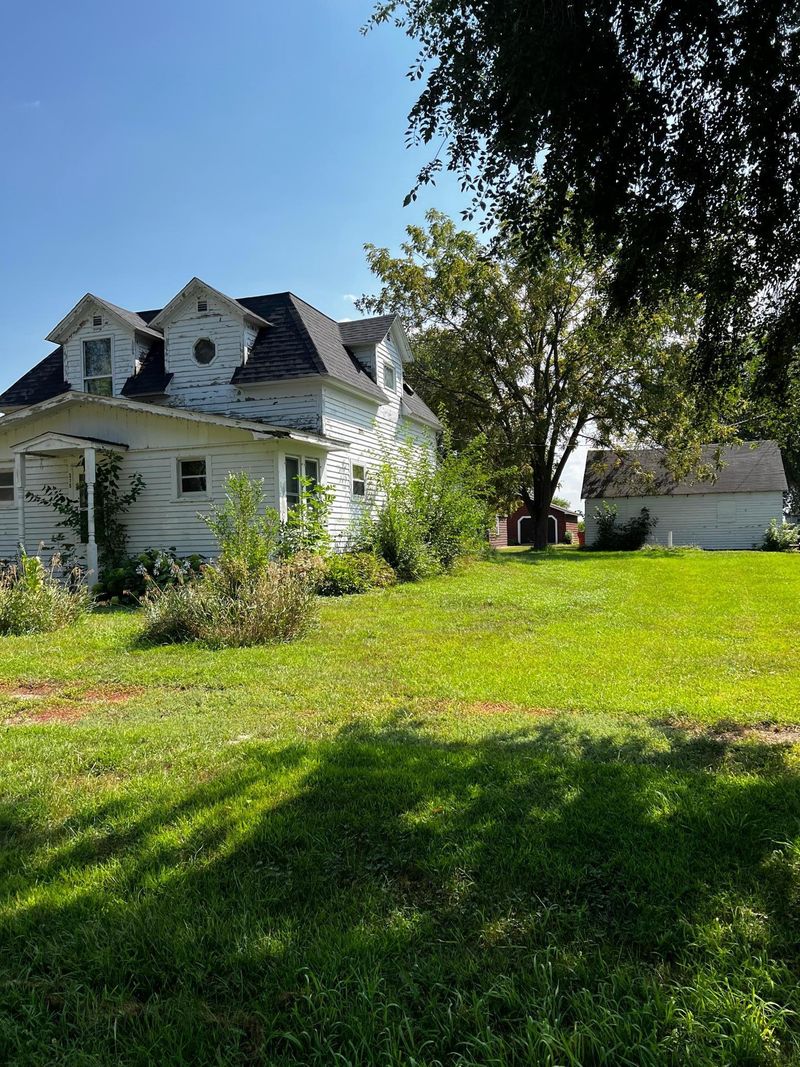 315 4th St, Nassau, MN 56257
