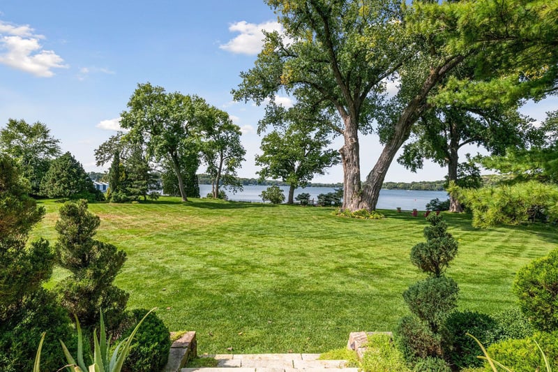 3020 North Shore Dr, Orono, MN 55391