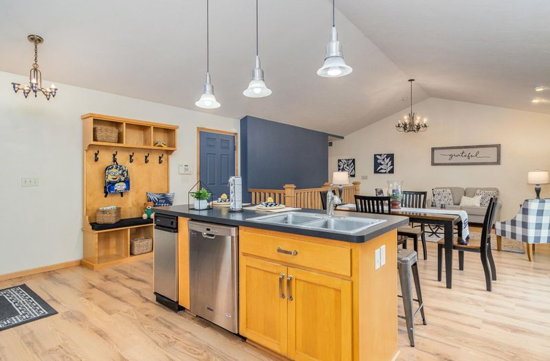 1410 3rd St SE, New Prague, MN 56071