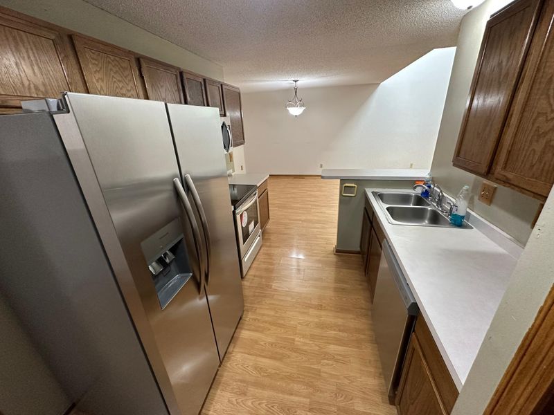 1241 Pecks Woods Turn, New Brighton, MN 55112