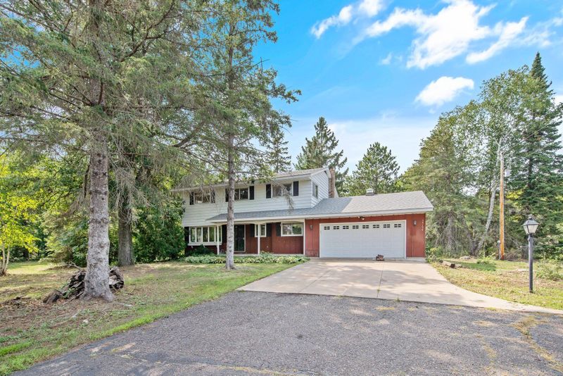 39194 Harder Pw, North Branch, MN 55056